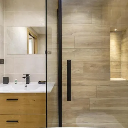 Апартаменты Pour 6 Au Coeur D'antibes